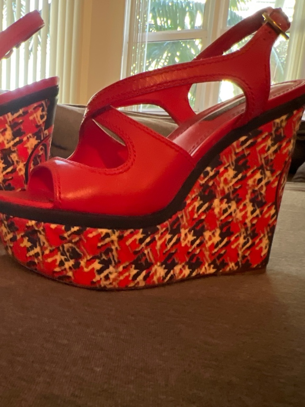 Louis Vuitton Cruise Collection Wedge Espadrilles – Navy Blue & Vintage Red